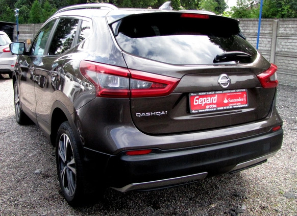 Nissan Qashqai cena 68999 przebieg: 186669, rok produkcji 2018 z Chełm małe 154